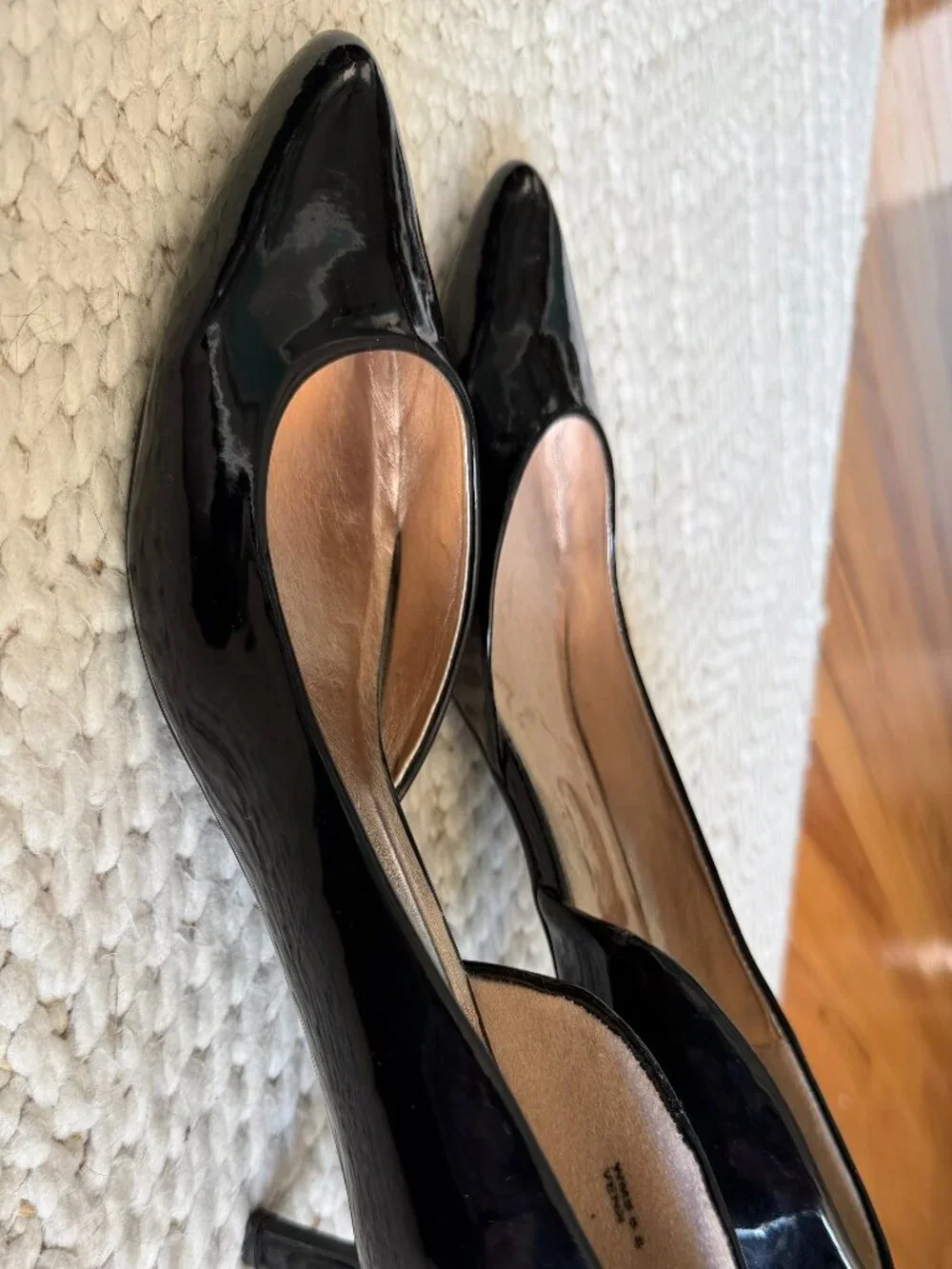 Report - Black Heels - Womens Size 8.5
